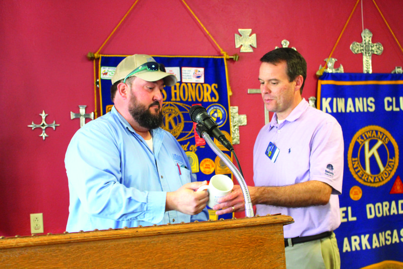 Owner of Precision Pest Control speaks to Kiwanis Club