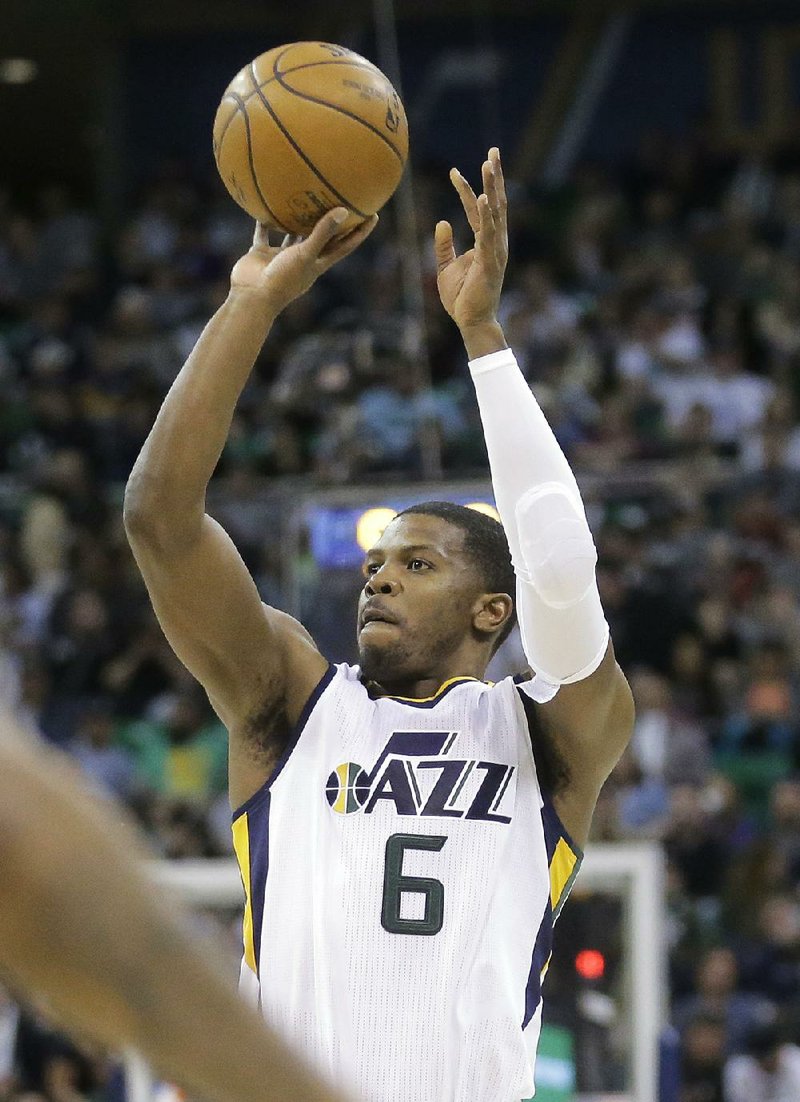 Johnson thrives in role as mentor to young Jazz