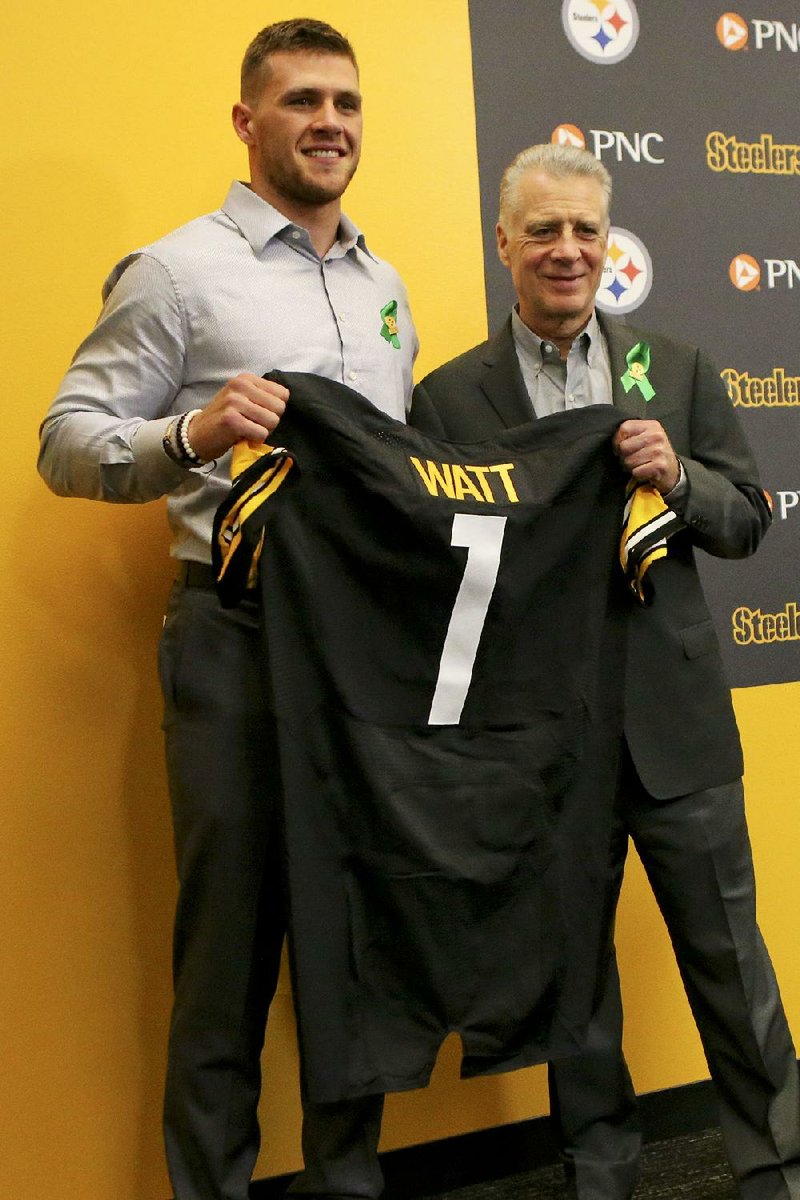 Houston Texas defensive end J.J. Watt texted his former college teammate Antonio Brown after the Steelers
drafted T.J. Watt (left), asking Brown to make sure the Steelers treat his little brother rough.