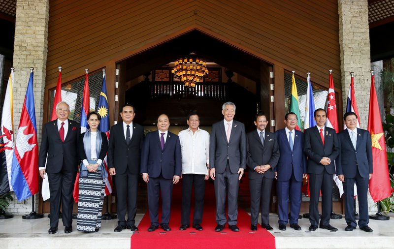 Southeast Asian leaders pose for a family photo following their retreat in the 30th ASEAN Leaders' Summit Saturday, April 29, 2017 in Manila, Philippines. From left, Malaysian Prime Minister Najib Razak, Myanmar State Counsellor Aung San Suu Kyi, Thai Prime Minister Prayuth Chan-ocha, Vietnamese Prime Minister Nguyen Xuan Phuc, Philippine President Rodrigo Duterte, Singapore Prime Minister Lee Hsien Loong, Brunei's Sultan Hassanal Bolkiah, Cambodian Prime Minister Hun Sen, Indonesian President Joko Widodo and Lao Prime Minister Thongloun Sisoulith. 