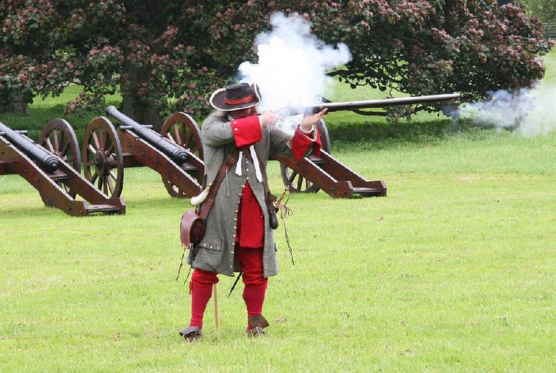 Get a bang out of the musket loading and firing demonstration and see cavalry combat in full gallop at Ireland’s Battle of the Boyne site. 