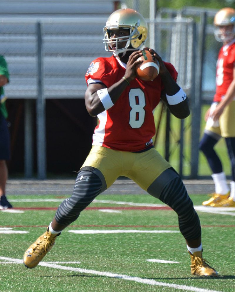 Former Notre Dame quarterback Malik Zaire might get a chance to play at Florida as a graduate transfer this season if the SEC amends its rules during the league’s spring meetings. 