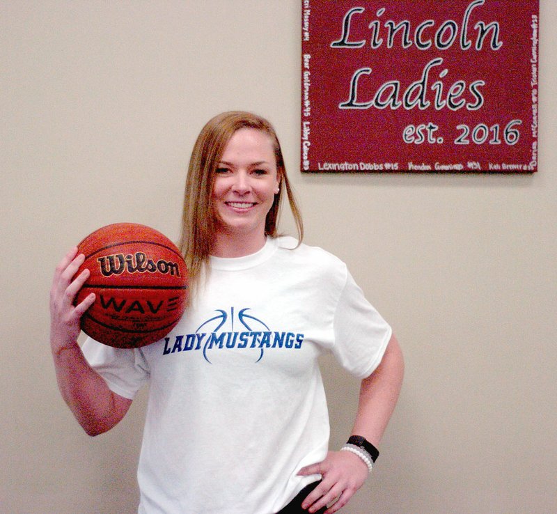 MARK HUMPHREY/ENTERPRISE-LEADER Lincoln 2017 graduate Kendra Cummings has been named to the All-State 4A girls basketball team. Cummings averaged 15 points, 9 rebounds and 5 assists as a senior. She was also All-Conference and accepted a basketball scholarship to Central Baptist College, of Conway. Kendra is the daughter of Darrien and Tennille Cummings, of Lincoln.