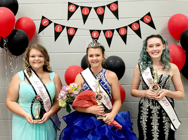Teen Miss Pea Ridge Zaelea Harris was crowned Friday evening at the Miss Pea Ridge pageant. First runner up was Gabrielle Stills, right, and second runner up was Kailey King, right.
