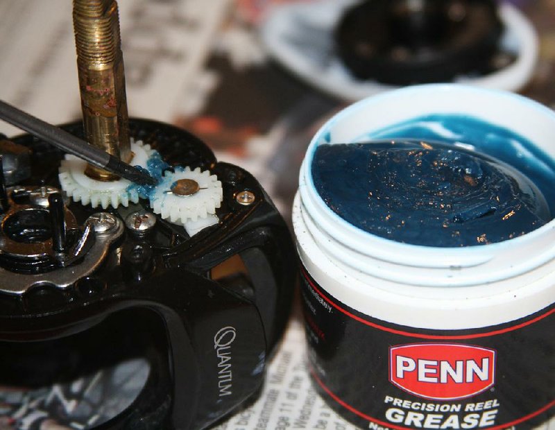 After cleaning, a small amount of high-quality reel grease on all gears will ensure smooth operation. 