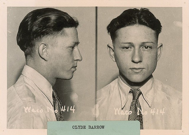 バロウギャングポーチ FBI report shows Barrow gang stole suits in Fort Smith | Ellington