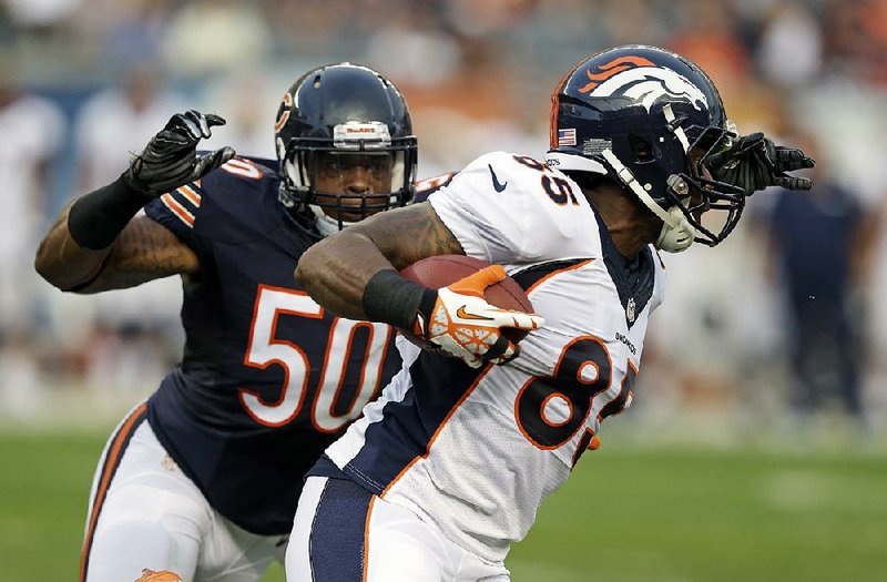 Chicago Bears linebacker Jerrell Freeman saved Marcus Ryan’s life at a restaurant at the Austin, Texas, airport Sunday by using the Heimlich maneuver.