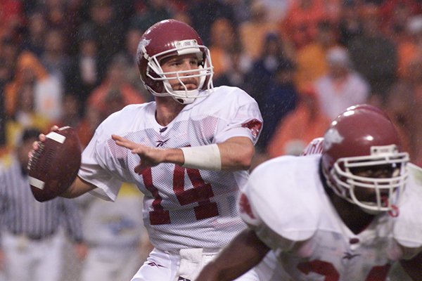 Arkansas quarterback Clint Stoerner throws a pass during a game against Tennessee on Saturday, Nov. 14, 1998, in Knoxville, Tenn. 