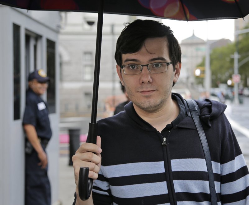 Martin Shkreli arrives at federal court in New York, Friday, Aug. 4, 2017. Jurors are starting their fifth day of deliberations at the federal securities fraud trial of the former pharmaceutical company CEO. 