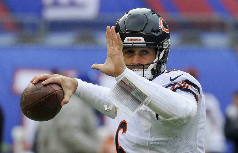 Former Chicago Bears quarterback Jay Cutler is bypassing the broadcasting booth for the 2017 season, choosing instead to sign a one-year deal with the Miami Dolphins to replace injured Ryan Tannehill.