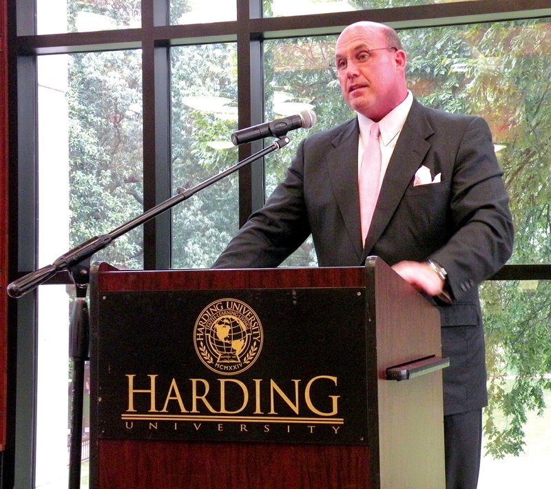 Dave Sanderson, the last passenger off U.S. Airways Flight 1549, addresses members of the media Aug. 3 prior to the 2018 United Way of White County Kickoff Dinner at Harding University. Sanderson shared bits and pieces of his story about “The Miracle on the Hudson” before addressing approximately 300 people gathered for the dinner in the Founders’ Room at the university.