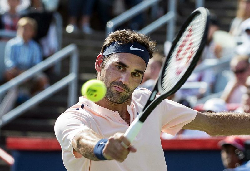 Roger Federer advanced to the fi nals of the Rogers Cup in Montreal.