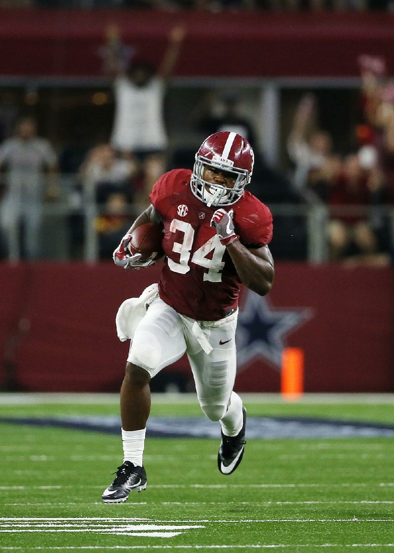 Damien Harris averaged a teambest 7.1 yards per carry last season for the Alabama Crimson Tide and ran for more than 100 yards in 4 games, including their victory over Arkansas. 