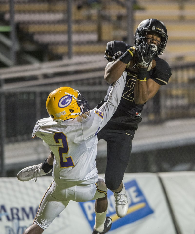 NWA Democrat-Gazette/ANTHONY REYES @NWATONYR Kam'ron Mays-Hunt (top) of Bentonville returns for his senior season after leading 7A-West Conference receivers with 77 receptions last year.