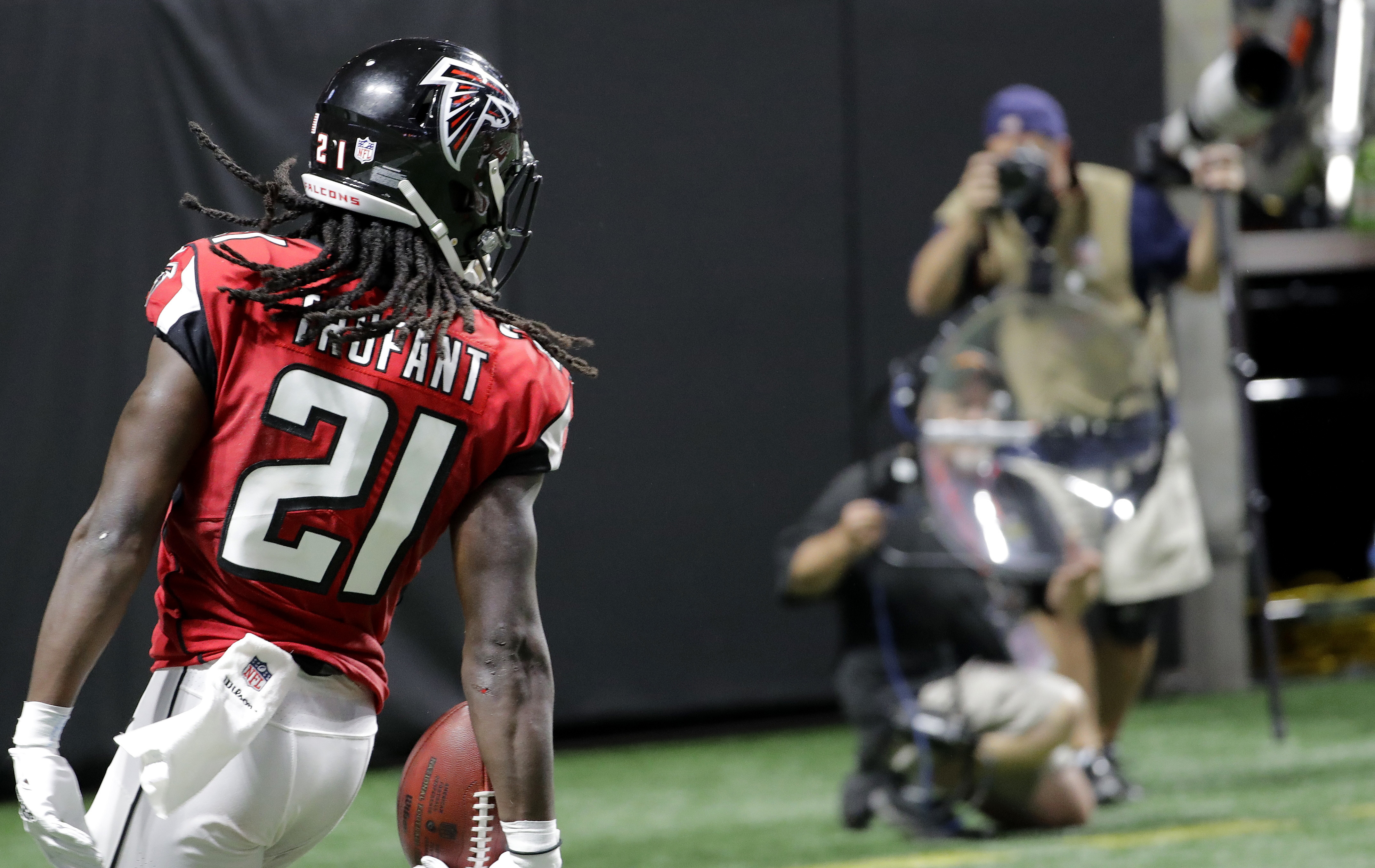 Mercedes-Benz Stadium's roof will be open for Falcons-Packers game