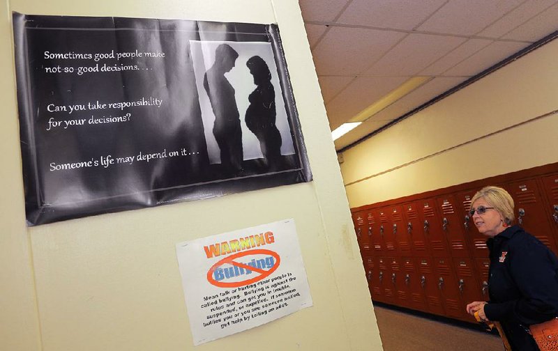 85% of schools in Arkansas tell kids to say no to sex