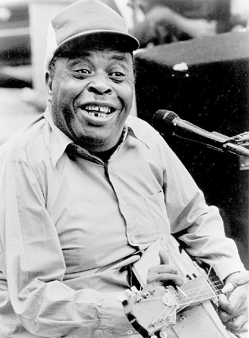 Arkansas bluesman CeDell Davis dies at 91 | The Arkansas Democrat ...