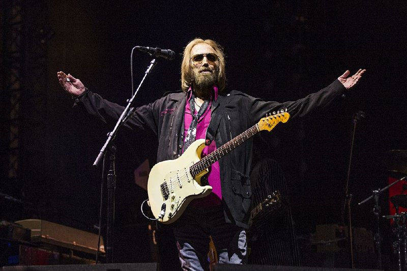 Tom Petty, who died Monday, was the halftime performer for one of the most exciting Super Bowls.