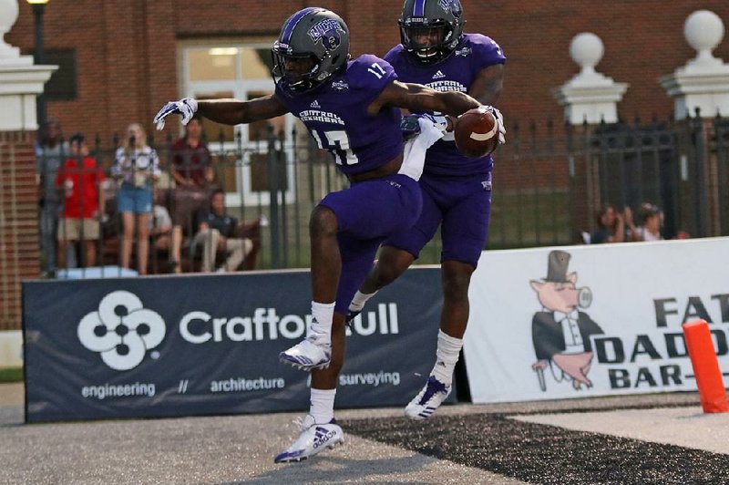 Lester Wells caught a 60-yard touchdown pass from Hayden Hildebrand in the first quarter to give the Central Arkansas Bears a 7-0 lead over Stephen F. Austin on Saturday night in Conway. Wells caught 4 passes for 70 yards in the Bears’ 24-20 victory.