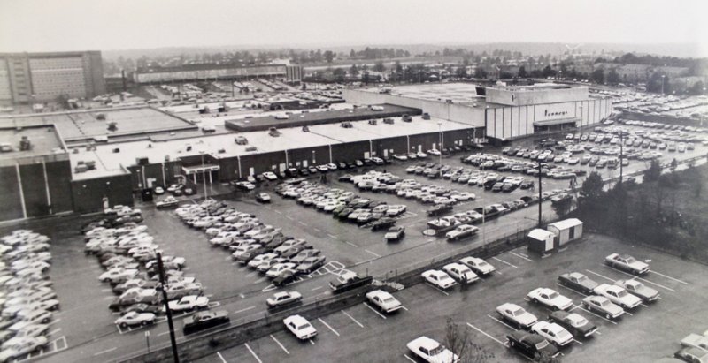 A view looking south at University Mall on Nov. 26, 1982.