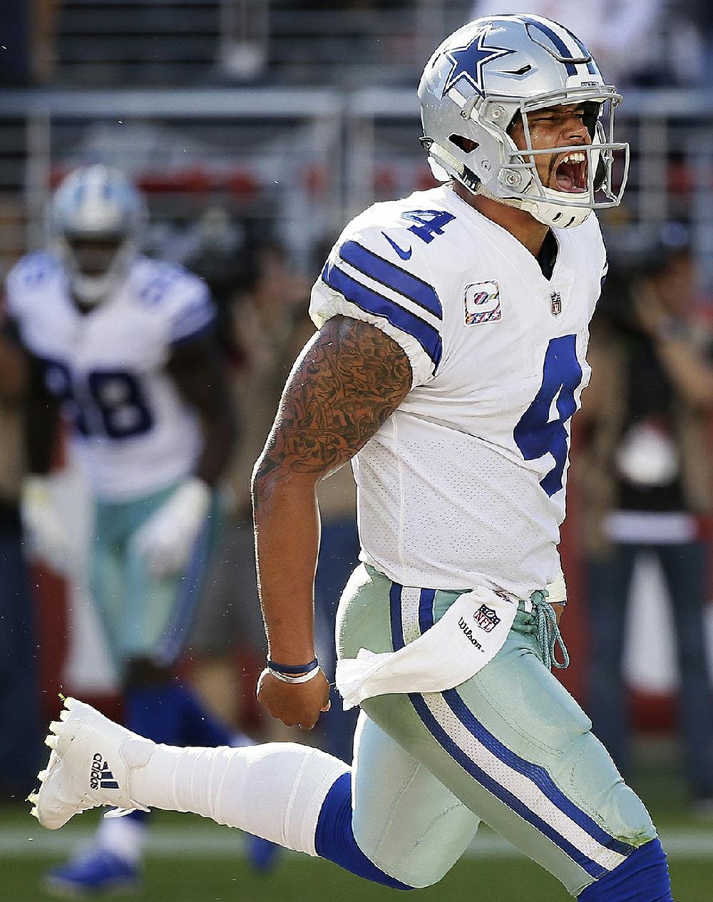 Witten's TD catch lifts Cowboys over Lions