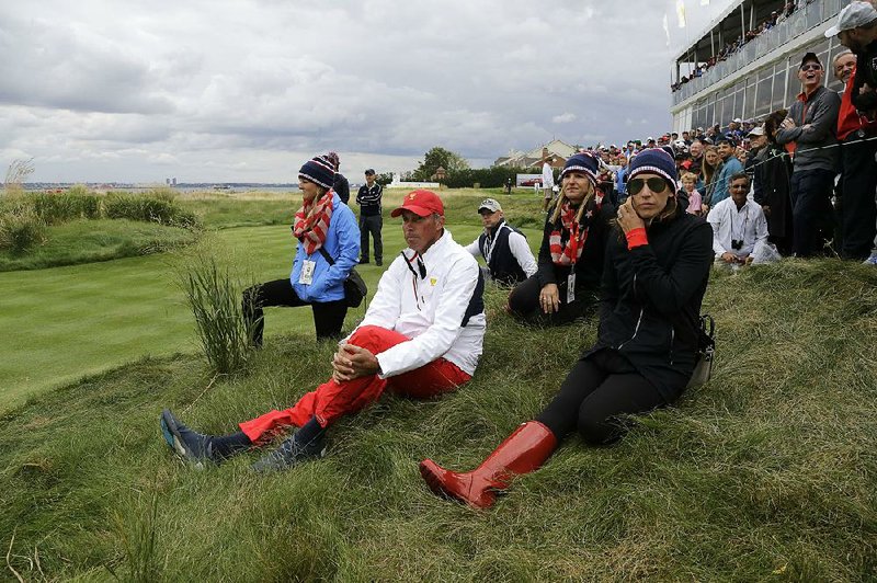 American golfer Matt Kuchar has not had much luck traveling and playing abroad the past few weeks.