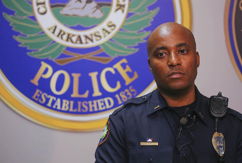 State police arrest Little Rock police lieutenant on DWI charge after early morning I-430 crash - Vimarsana News
