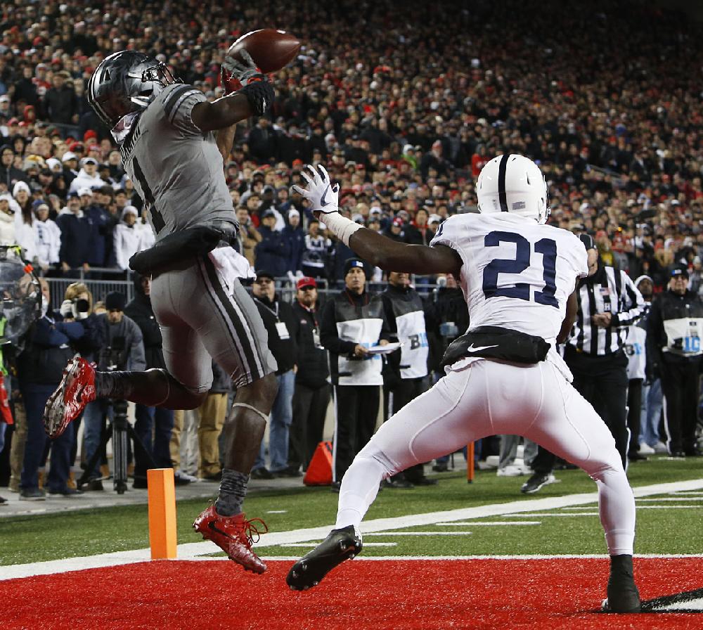 Michael Deiter Scores on Trick Play vs. Illinois 