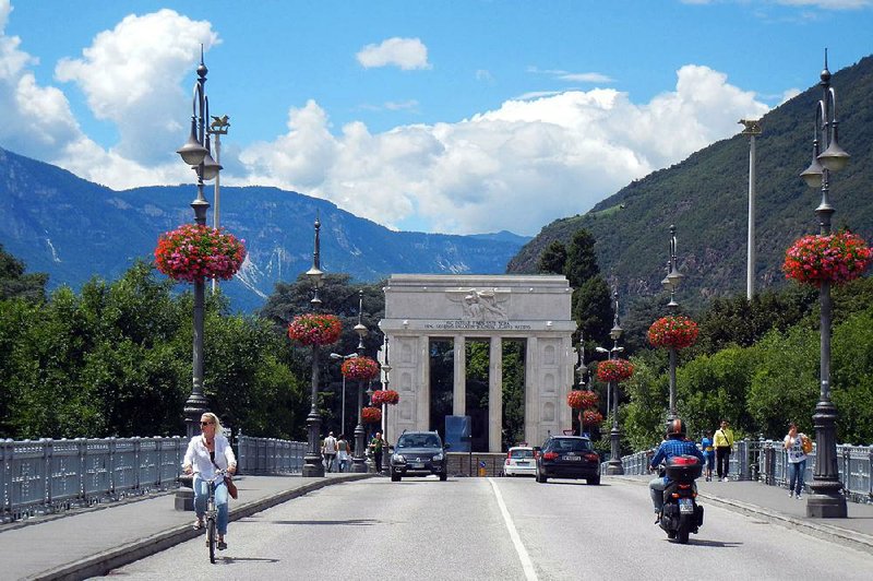 Tirol was ceded by Austria (loser) to Italy (winner), Mussolini suppressed Germanic cultural elements and built fascist-style monuments like Bolzano’s Victory Gate to make the city feel more Italian.