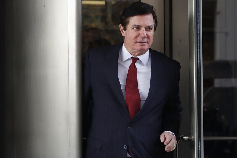 Paul Manafort, President Donald Trump's former campaign chairman, leaves the federal courthouse, Monday, Nov. 6, 2017, in Washington. (AP Photo/Jacquelyn Martin)