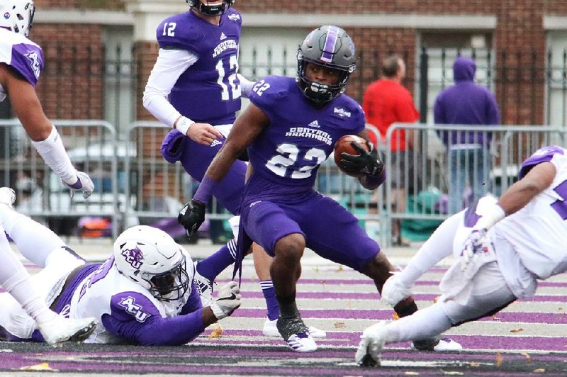 Central Arkansas running back Cedric Battle ran for 52 yards on 8 carries, including a 2-yard touchdown in the third quarter of the Bears’ 34-0 victory over Abilene Christian on Saturday in Conway. 