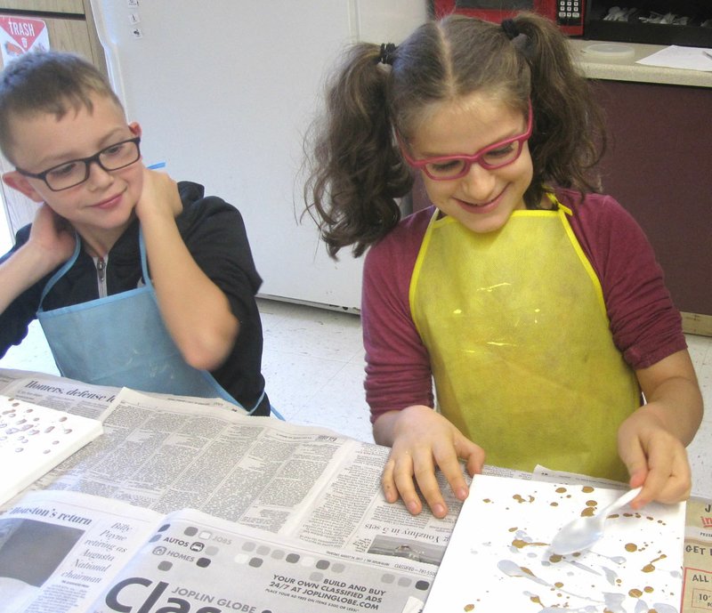 Photo submitted Pictured are Veronica Fischer and Jacob Elwood.