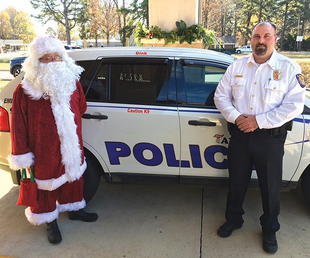 Taylor Police Department honors seniors with gifts Magnolia Banner News