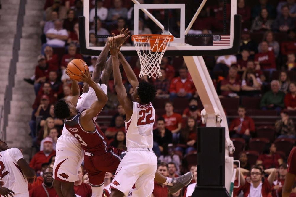 Arkansas Beats Troy At Verizon Arena | The Arkansas Democrat-Gazette ...