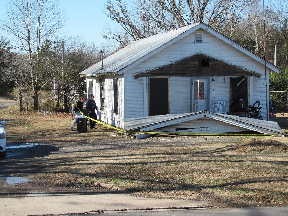 Arkansas Man Held In Child S Death Accused Of Causing House Explosion To Cover It Up