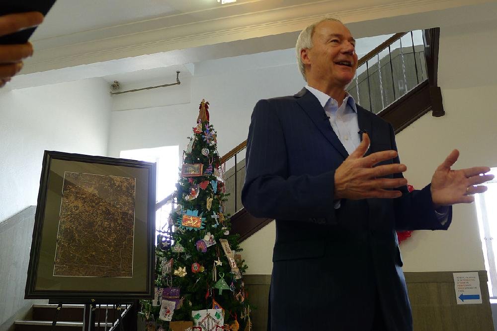 Arkansas' governor touts benefits of 1.2 million mapping effort