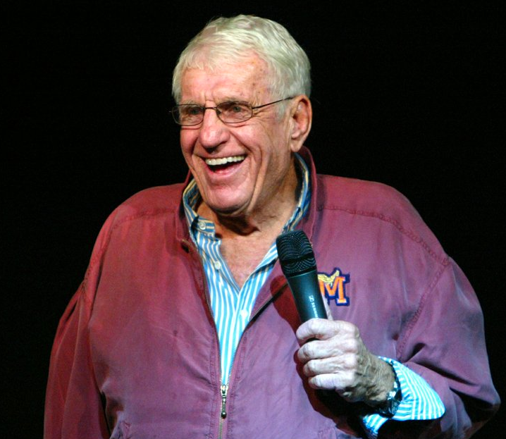 FILE — Jerry Van Dyke talks with the Arkansas Walk of Fame crowd during an induction ceremony Saturday, October 17, 2009. (The Sentinel-Record/Richard Rasmussen)
