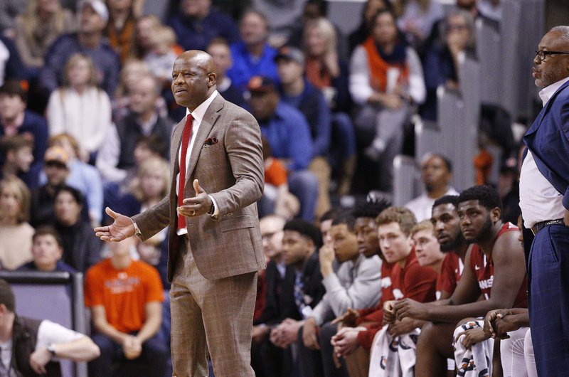 Arkansas head coach Mike Anderson reacts to a play during the second half of an NCAA college basketball game against Auburn, Saturday, Jan. 6, 2018, in Auburn, Ala.