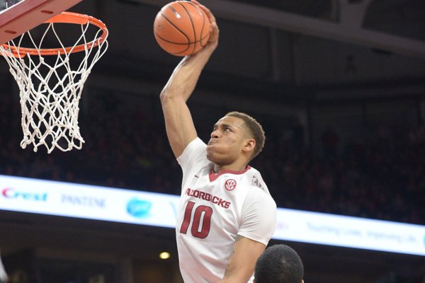 Daniel Gafford goes in for a dunk during a game against Missouri on Saturday, Jan. 13, 2018, in Fayetteville. 