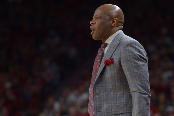 Arkansas coach Mike Anderson yells to his players during a game against Missouri on Saturday, Jan. 13, 2018, in Fayetteville. 