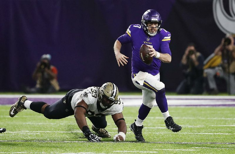 Minnesota Vikings quarterback Case Keenum knelt down on the extra point after the Vikings’ winning touchdown in their 29-24 victory over the Saints on Sunday, sending a lot of bettors scrambling depending on what side of the point spread they chose.