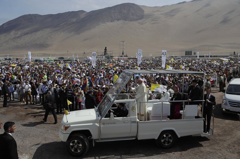 Pope Francis arrives to celebrates Mass on Lobito Beach in Iquique, Chile, Thursday, Jan. 18, 2018. 