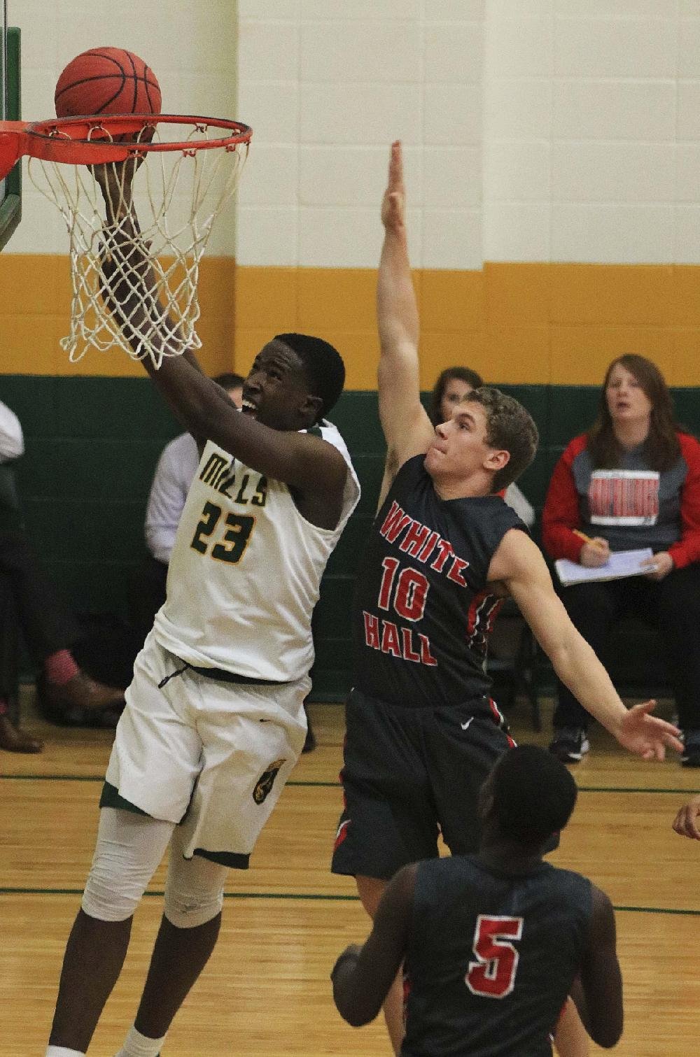 Mills Wins 15 In Row Off Big Third Quarter