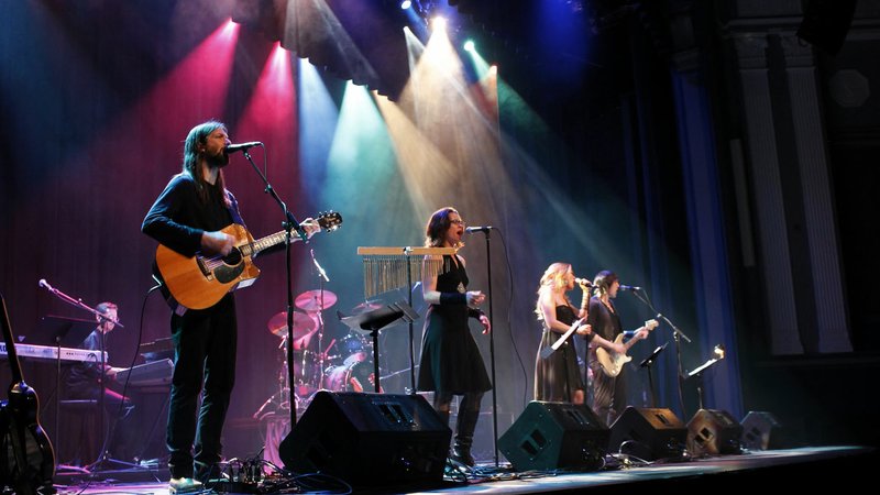 Music Director Rob Phillips says his team will painstakingly re-create the sound of Fleetwood Mac’s album “Rumors” on the Walton Arts Center’s Baum Walker stage.