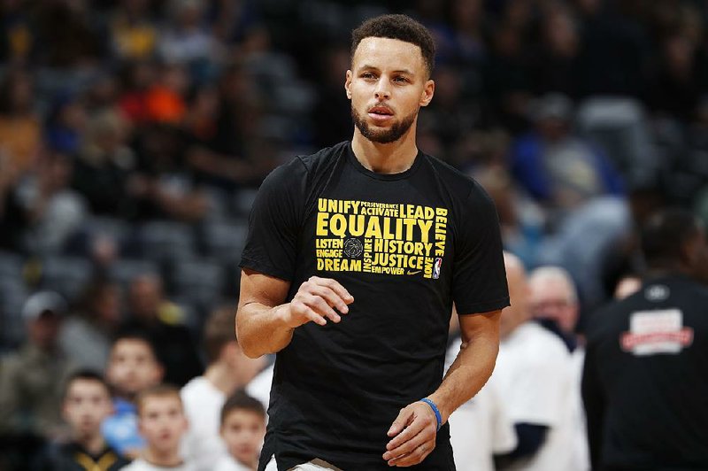 Golden State Warriors guard Stephen Curry didn’t let booing fans ruin his good time at the Super Bowl.  