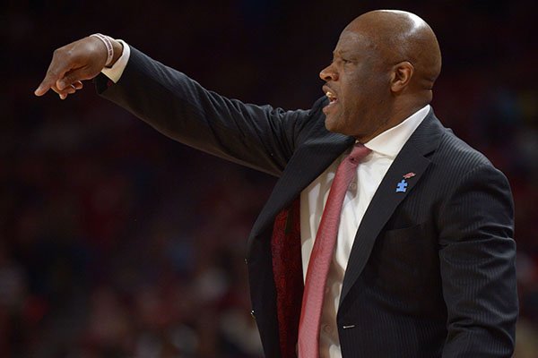 Arkansas coach Mike Anderson directs his team against Vanderbilt Saturday, Feb. 10, 2018, during the second half of play in Bud Walton Arena in Fayetteville.
