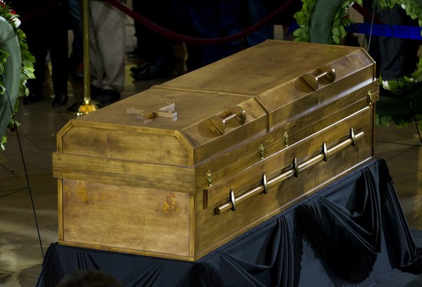 The story behind Billy Graham’s casket and the prison inmates who made ...