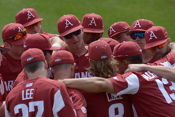 Arkansas Kentucky Saturday, March 17, 2018, during the inning at Baum Stadium in Fayetteville.