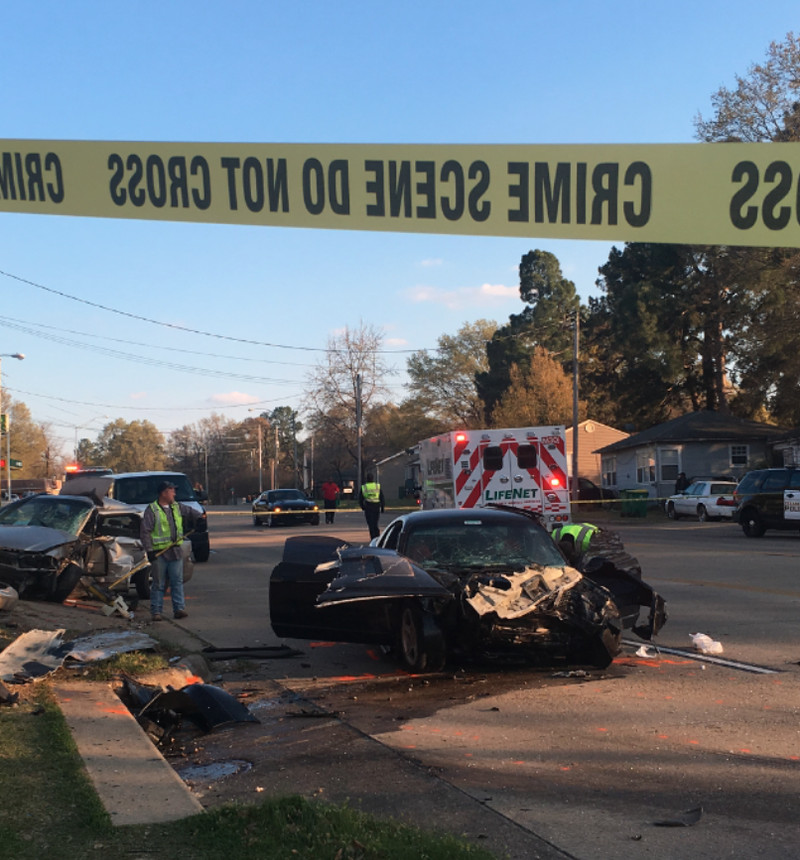An Arkansas woman was killed in a two-vehicle collision in Texas on Tuesday. (Photo via Texarkana Gazette)