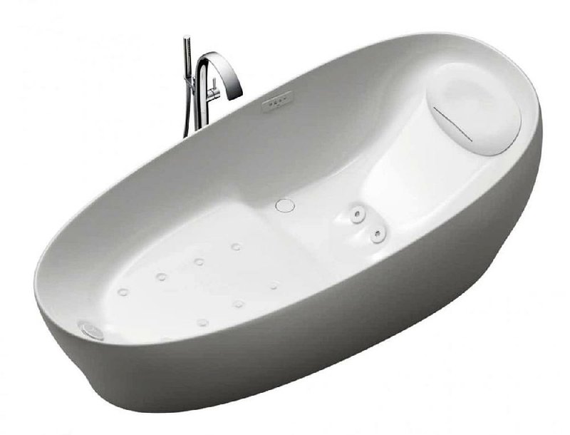 The Toto bathtub’s zero dimension technology will make you feel as if you’re weightless.